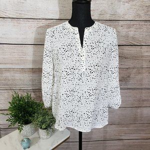 DANIEL RAINN CREAM w/ BLACK HEART DESIGN TOP